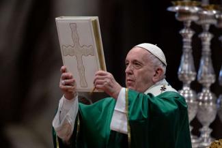 PopeFrancis_with_Bible_CNA_.jpg