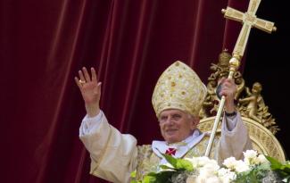 Pope_Benedict_with_cross.jpg