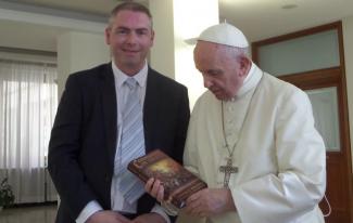 Walford_with_Pope_(1).jpg