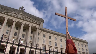 prayers_outside_stormont.png