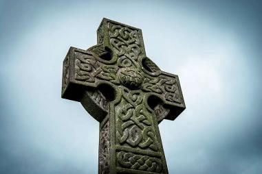 Celtic_cross_Credit_materod_via_Flickr_CC_NC_ND_20_CNA.jpg