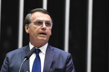 Jair_Bolsonaro_1_810_500_75_s_c1.jpg