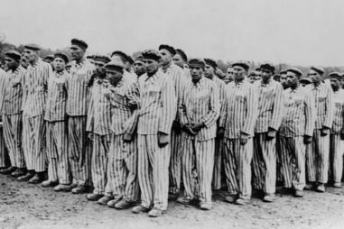 Nazi_death_camp_810_500_75_s_c1.jpg
