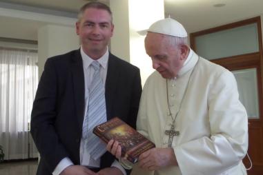 Walford_with_Pope_(1).jpg