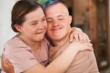 Down-syndrome-couple-810x500.jpg
