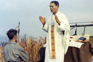 Fr.-Emil-Kapaun-Battlefield-Mass-810x500.png