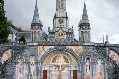 lourdes-rupnik-810x500.jpg