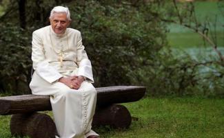 Pope_Benedict_xvi_810_500_75_s_c1.jpg