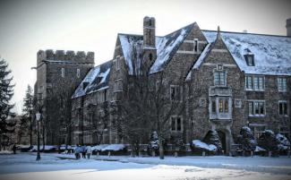 1024px-Alumni_Hall_University_of_Notre_Dame-810x500.jpg