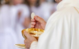 Communion-1-810x500.jpg