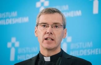 Heiner_Wilmer_bishop_of_Hildesheim_GettyImages.jpg