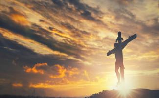 Jesus_on_cross_crucifix_sunrise-e1738598377997-810x500.jpg