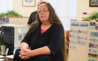 KimDavis_1-810x500.jpg