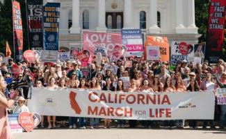 ShotsBySnej_2026MarchForLife-203-scaled-1-e1774362065609-810x500.jpg