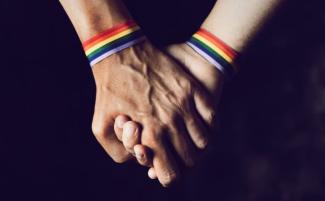 rainbow-bracelet-810x500.jpg