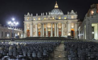 vatican-dark-night-810x500.jpeg